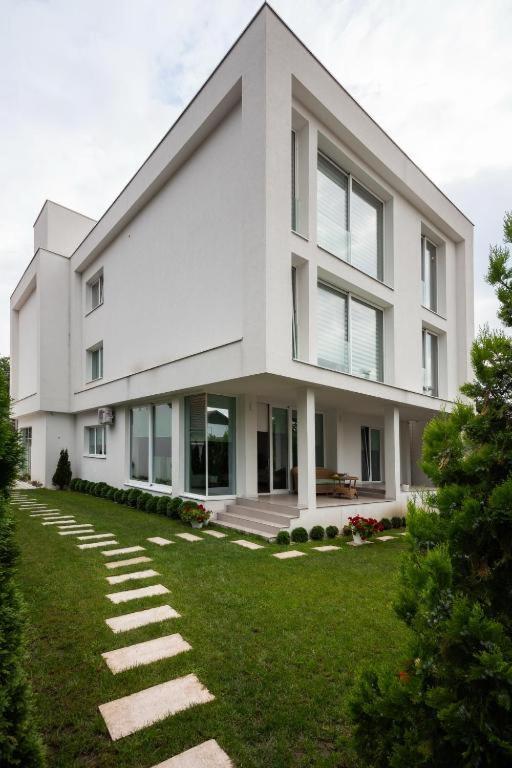 Lux Hedonistic Life Aparthotel Novi Sad Luaran gambar