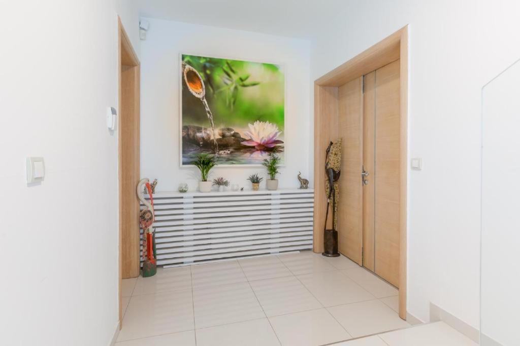 Lux Hedonistic Life Aparthotel Novi Sad Luaran gambar